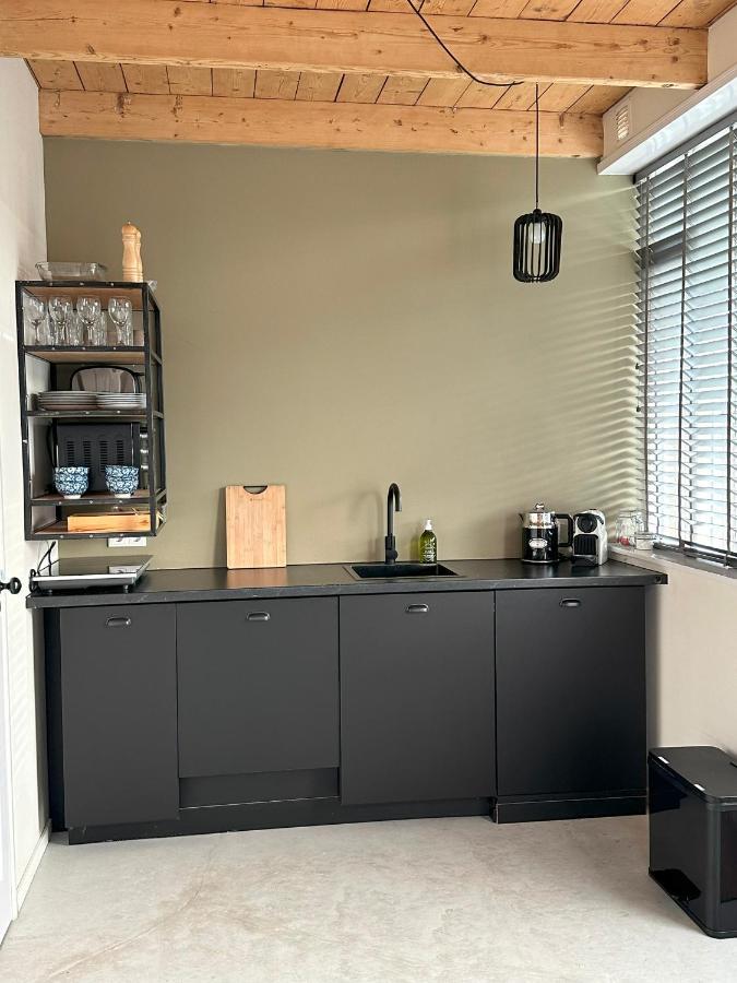 Trendy Boutique Appartement Vlak Bij Amsterdam Rijnsaterwoude Luaran gambar